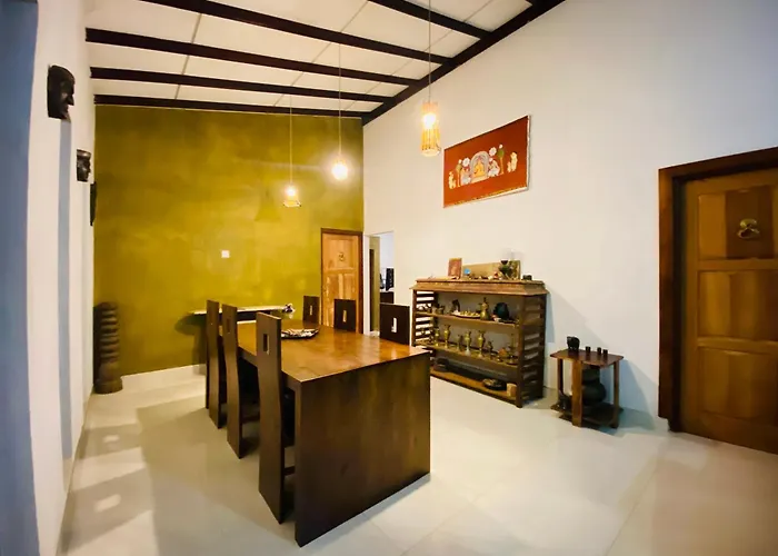 Ayubowan Holiday Home